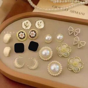 Assorted Pearl and Gold Stud Set